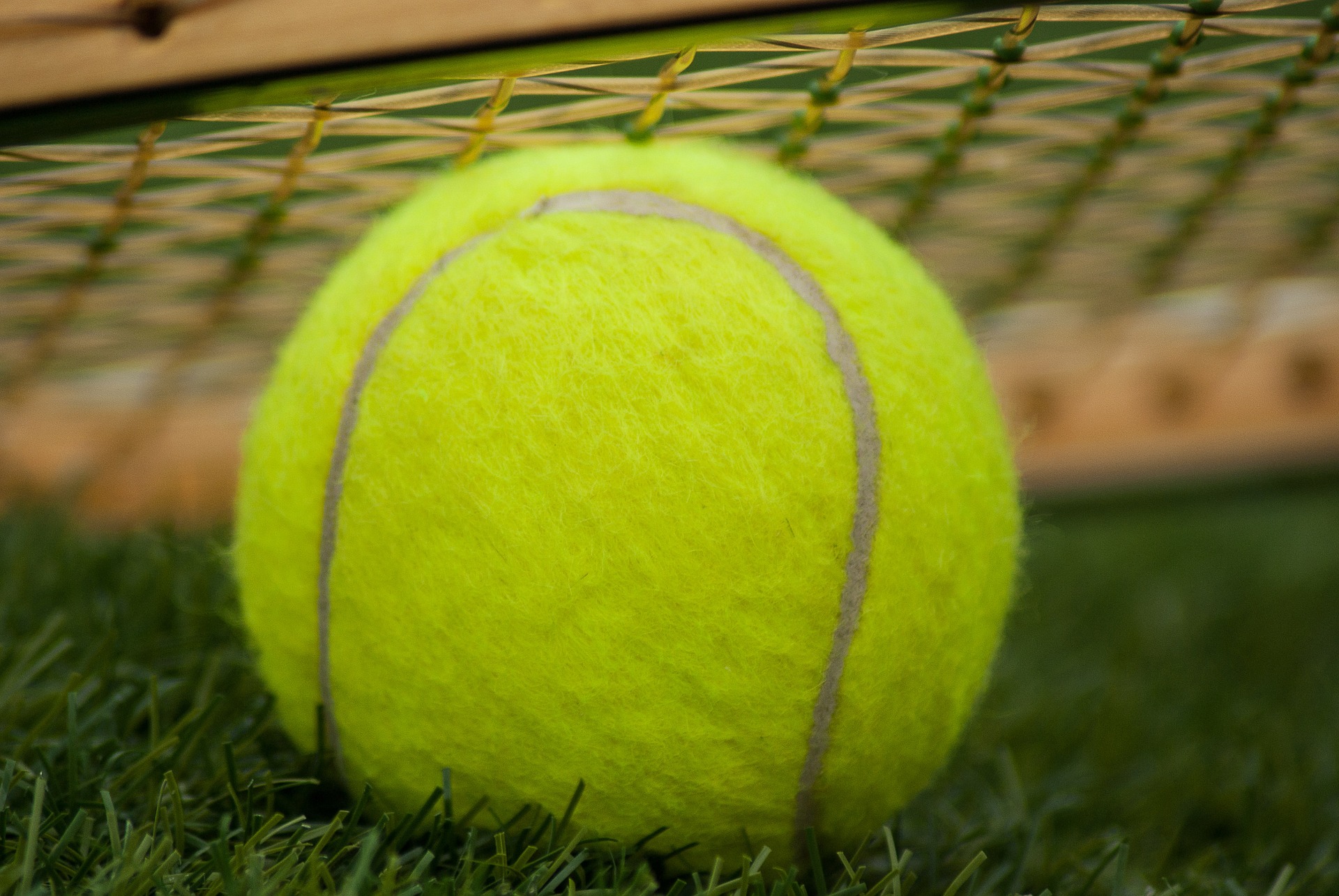 7 benefícios de jogar tênis