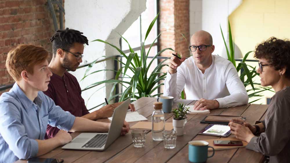Benefícios para empresários e colaboradores ao usar espaço de coworking